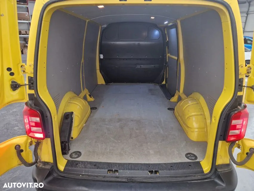 Volkswagen Transporter - 3