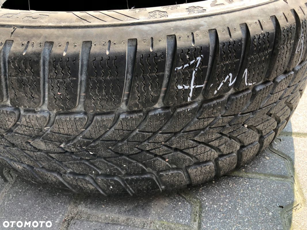 OPONA DUNLOP SP WINTER SPORT 4D RUN FLAT 225/50 R17 - 5
