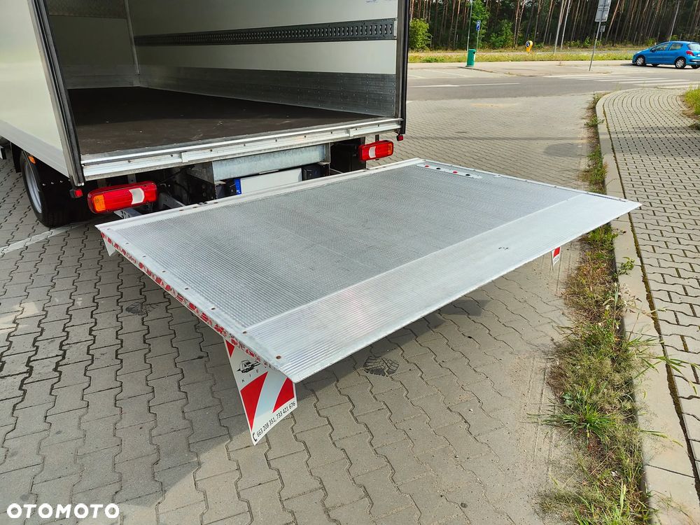 Iveco DAILY 50c18 3.0d 180KM** WINDA DHOLLANDIA 1000kg+UDT do 06.29r** Kontener 10-EuroPalet dł 515cm + rozstaw osi 4350cm** POLSKI SALON** DMC do 3.5T kat.B** - 35