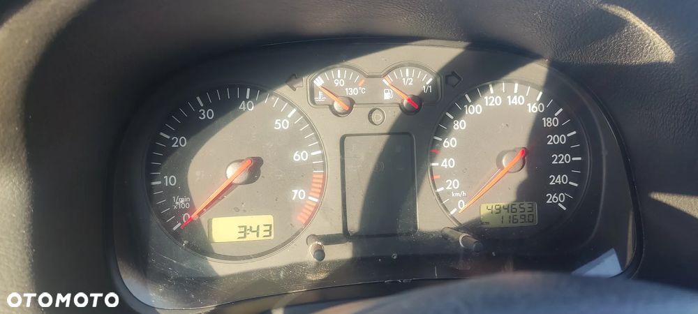 Volkswagen Golf 1.8 20V Turbo GTI - 5