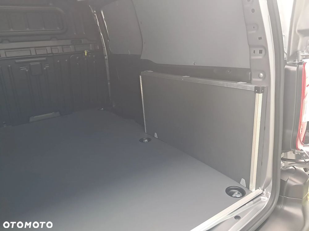 Toyota Proace city - 16