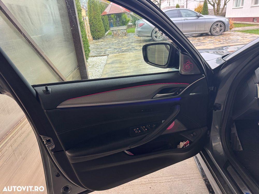 BMW Seria 5 540i xDrive AT - 10