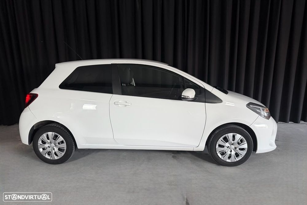 Toyota Yaris 1.4 D-4D ACtive+AC - 9