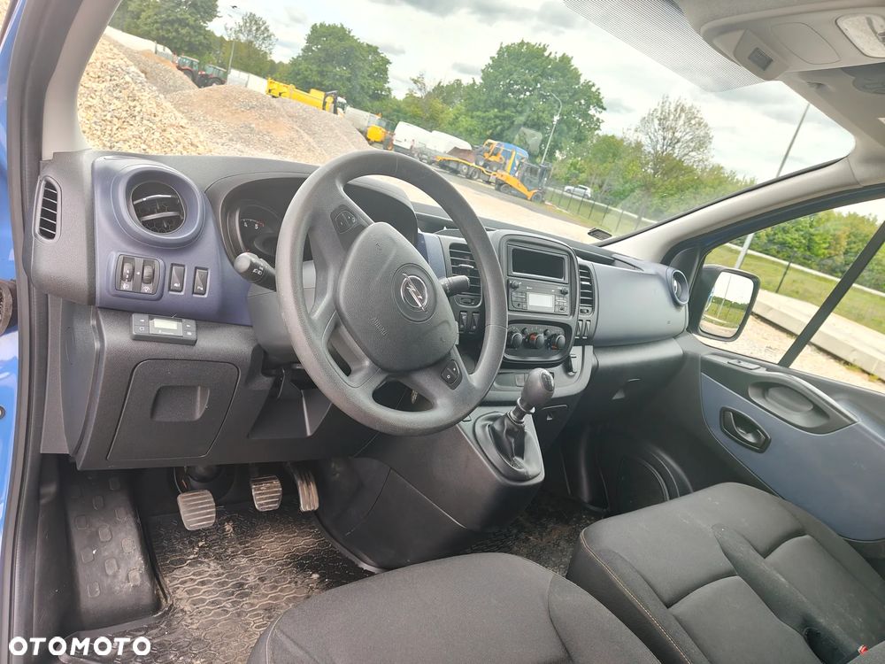 Opel Vivaro - 12