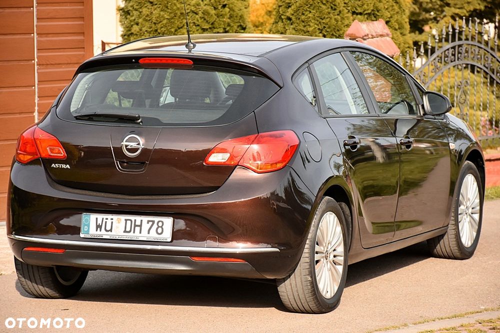 Opel Astra 1.6 Color Edition - 4