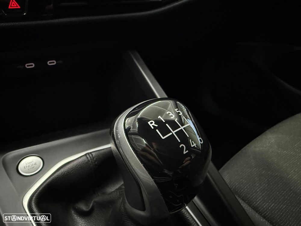 VW Golf 1.0 TSI Sportline - 21