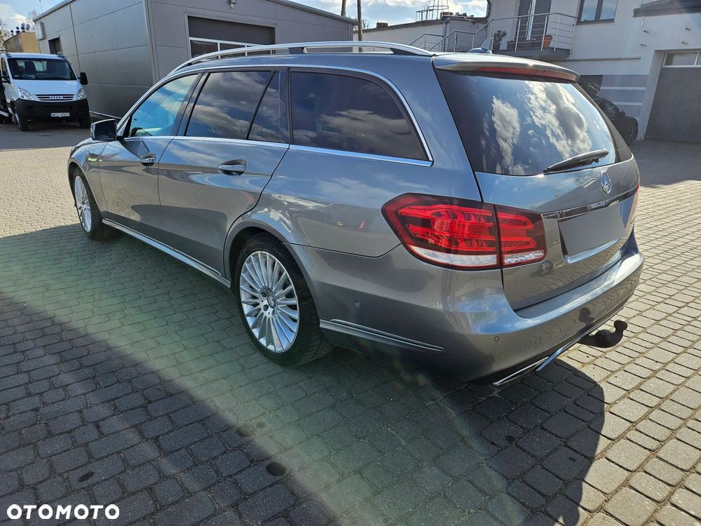 Mercedes-Benz Klasa E 300 BlueTEC 7G-TRONIC Elegance - 3