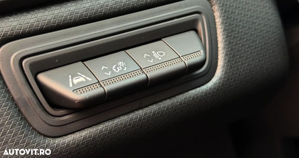 Renault Clio V TCe 90 Techno - 10