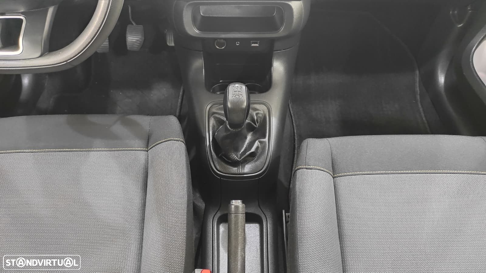 Citroën C3 1.2 PureTech Feel - 34