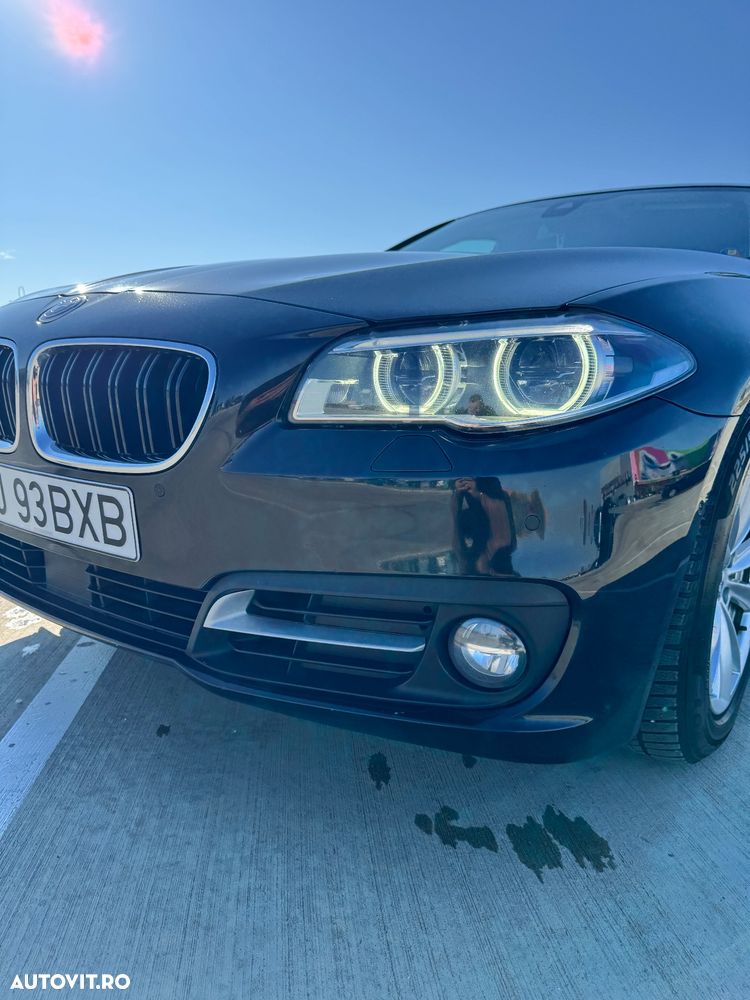 BMW Seria 5 525d xDrive AT - 10