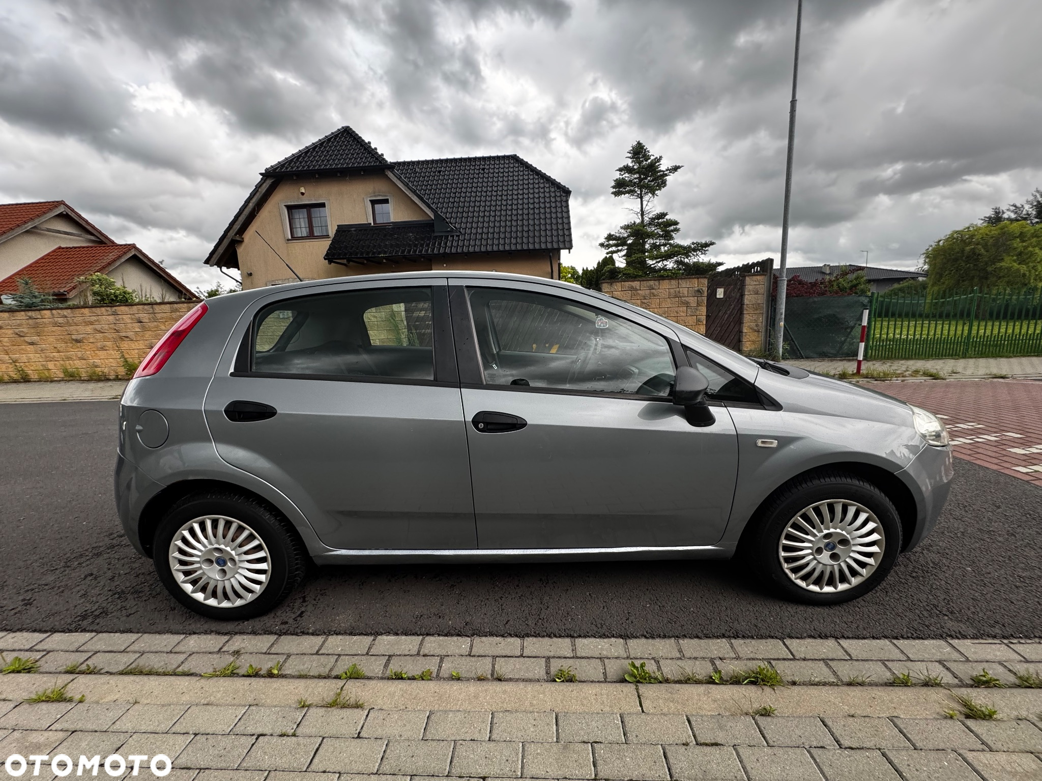 Fiat Punto 1.4 16V Dynamic - 4
