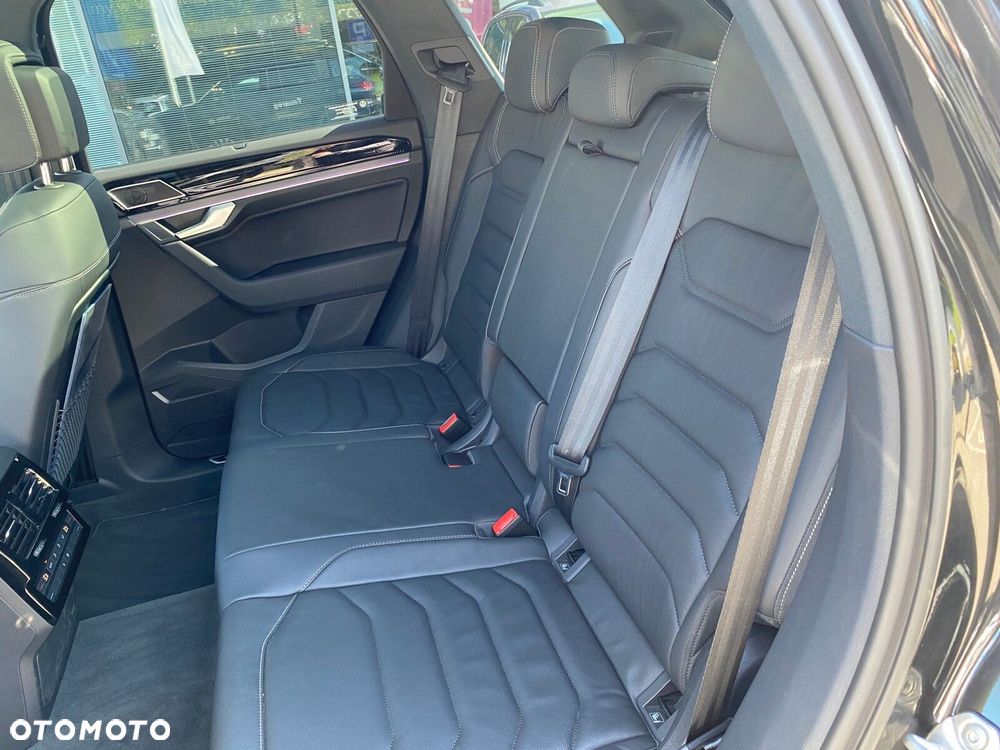 Volkswagen Touareg 3.0 V6 TDI 4Motion R-Line - 10