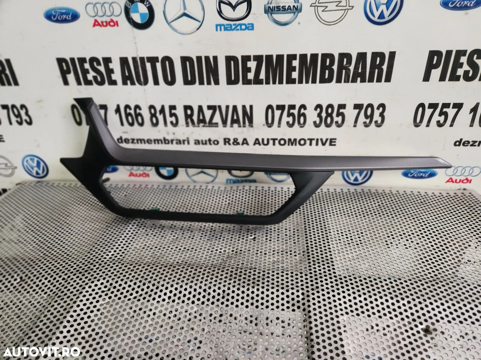 Ornament Trim Bord Bmw Seria 1 F40 F41 Seria 2 F44 F45 F46 Volan Stanga Dezmembrez Bmw F40 M Paket - 2