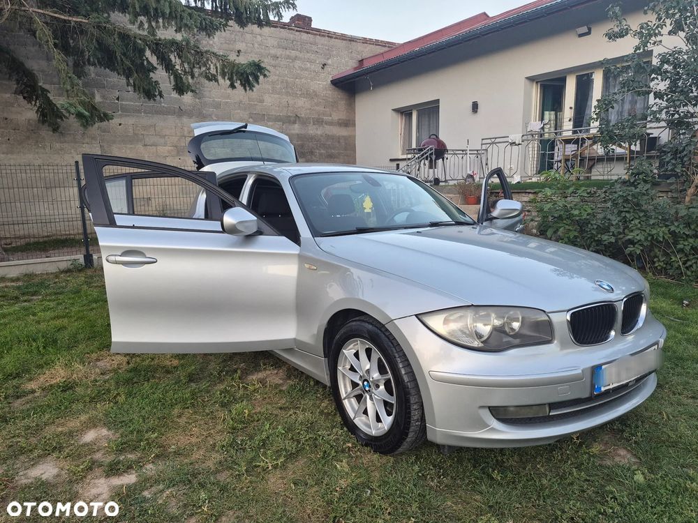 BMW Seria 1 118i - 18