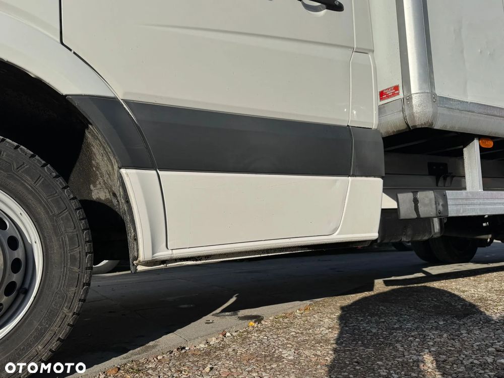 Volkswagen CRAFTER BLIŻNIAKI KONTENER WINDA KLIMATYZACJA - 16