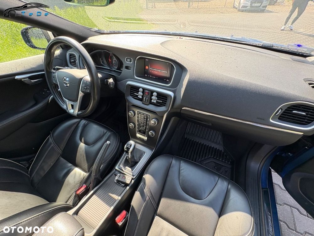 Volvo V40 D3 R-Design Kinetic - 29