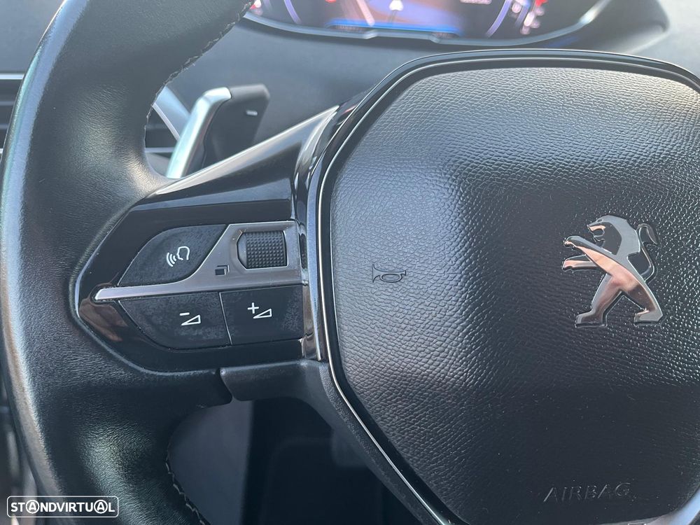 Peugeot 5008 BlueHDI 130 EAT8 Allure - 23