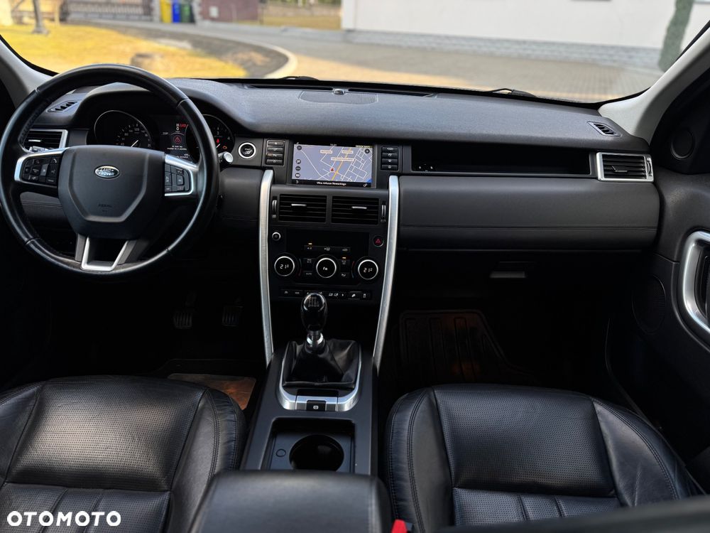 Land Rover Discovery Sport TD4 HSE Luxury - 23