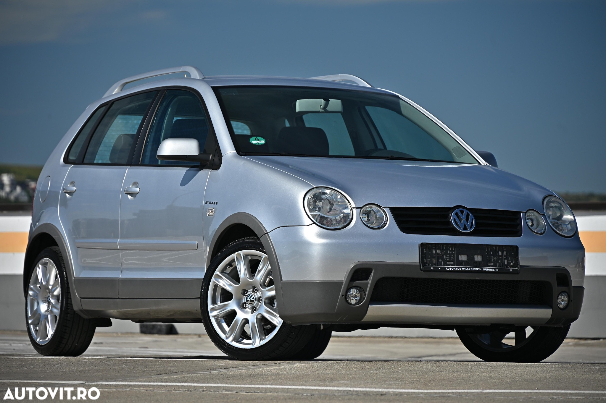 Volkswagen Polo - 4