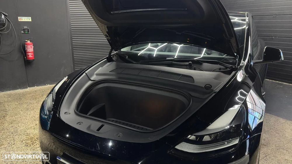 Tesla Model Y Long Range Tração Integral - 17