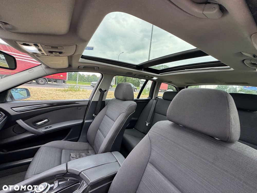 BMW Seria 5 520d Special Edition - 15