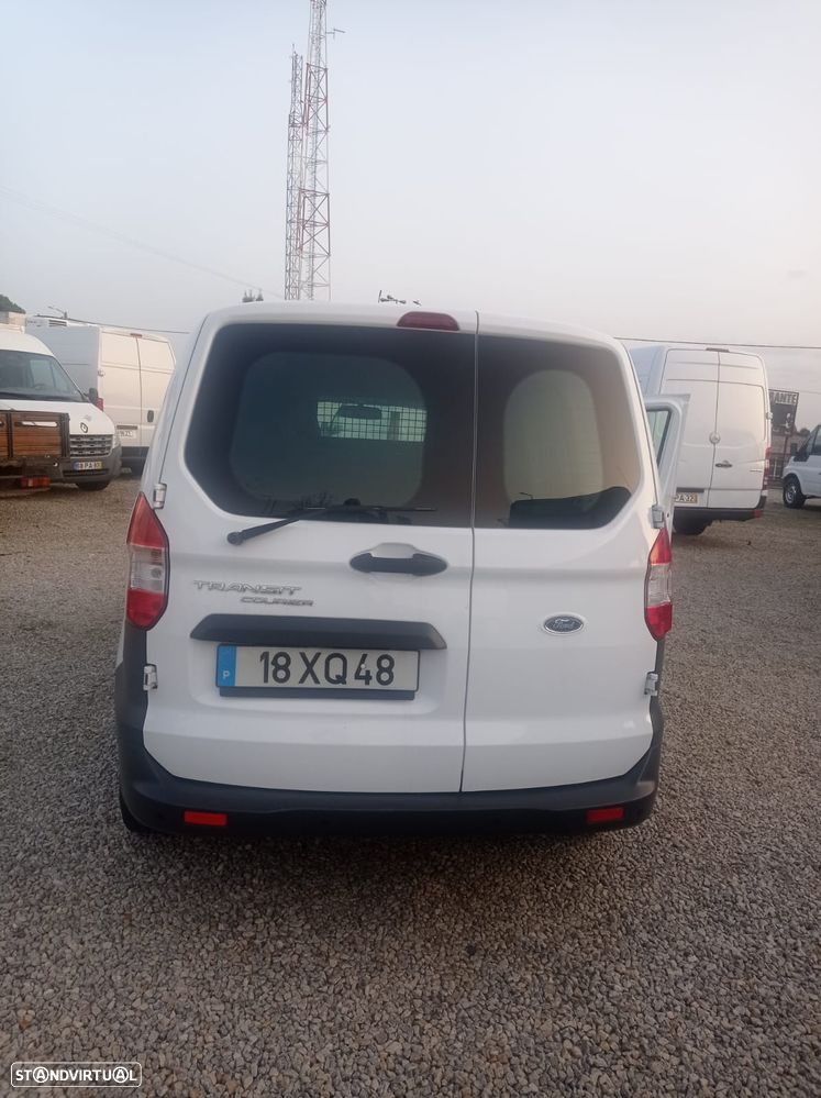 Ford Transit Courier - 7