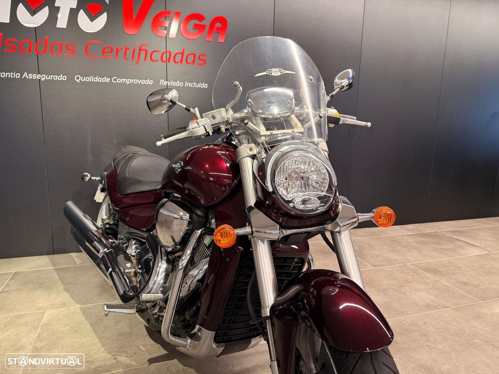 Suzuki Intruder - 11