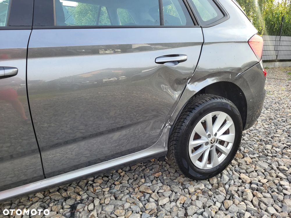 Skoda Kamiq 1.0 TSI Essence - 20