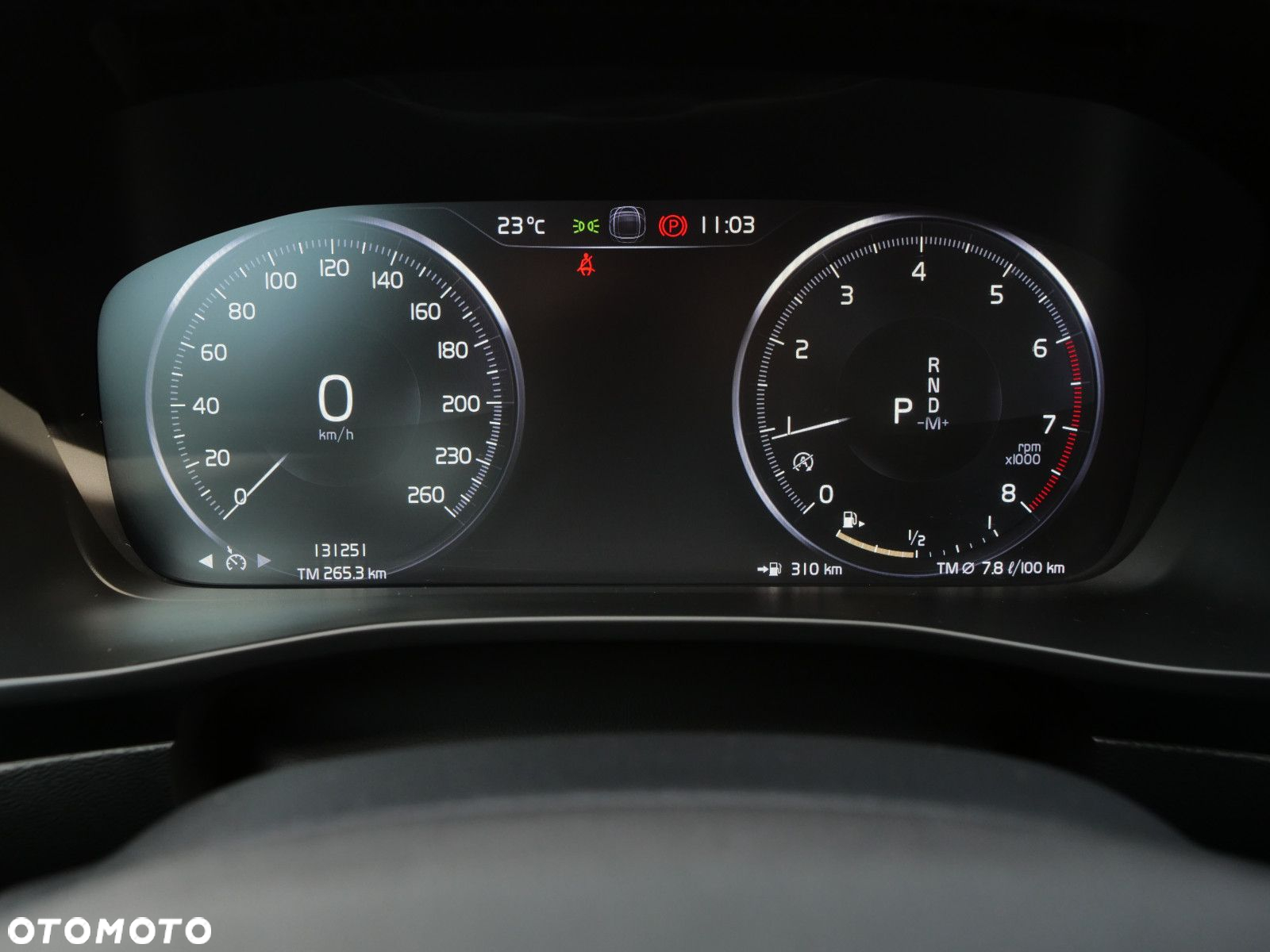Volvo XC 40 - 18