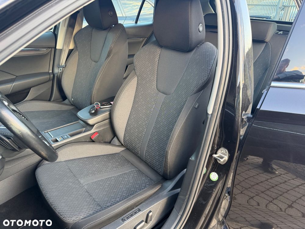 Skoda Octavia 2.0 TDI DSG Style - 16