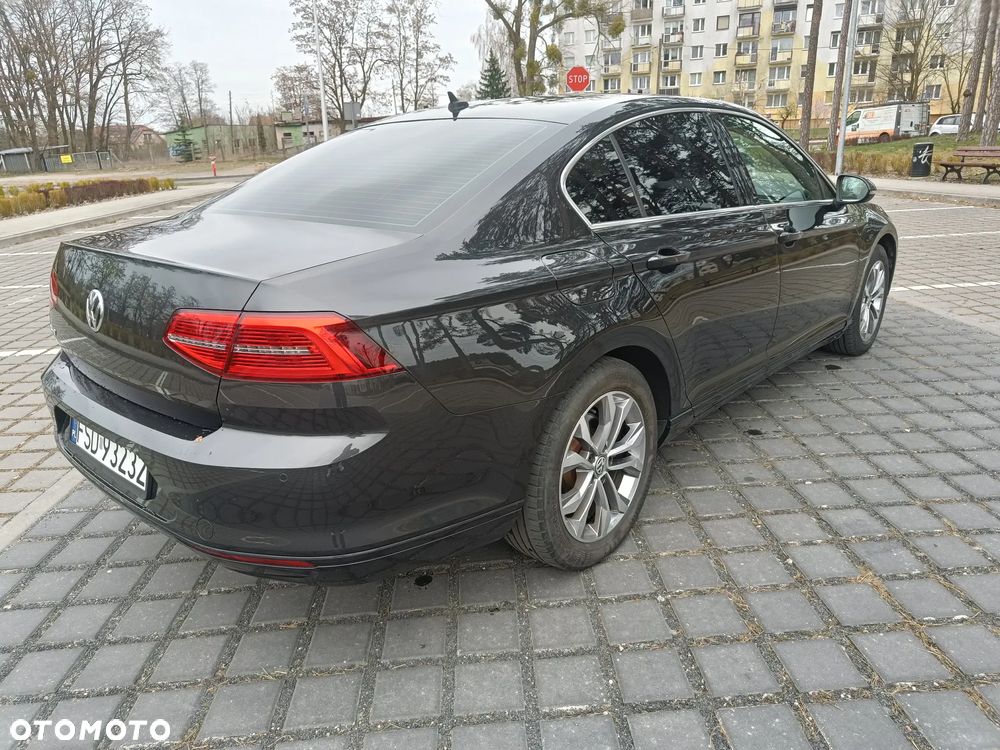 Volkswagen Passat 1.6 TDI BMT Trendline - 8