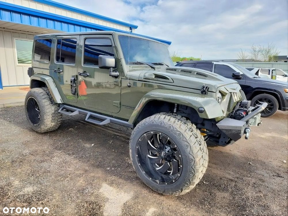 Jeep Wrangler 3.6 Unlim Rubicon - 2