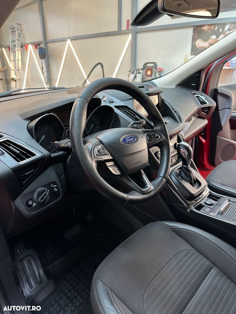 Ford Kuga 2.0 TDCi 4WD Powershift Titanium - 8