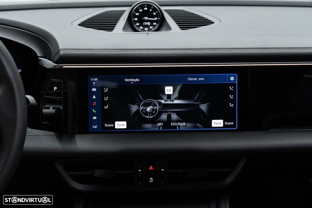 Porsche Macan Electric 4 - 52