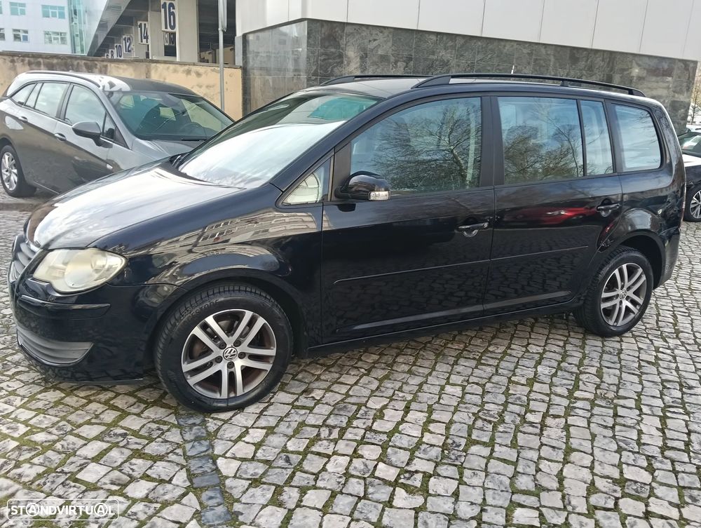 VW Touran 1.9 TDi Highline EC 7L - 27