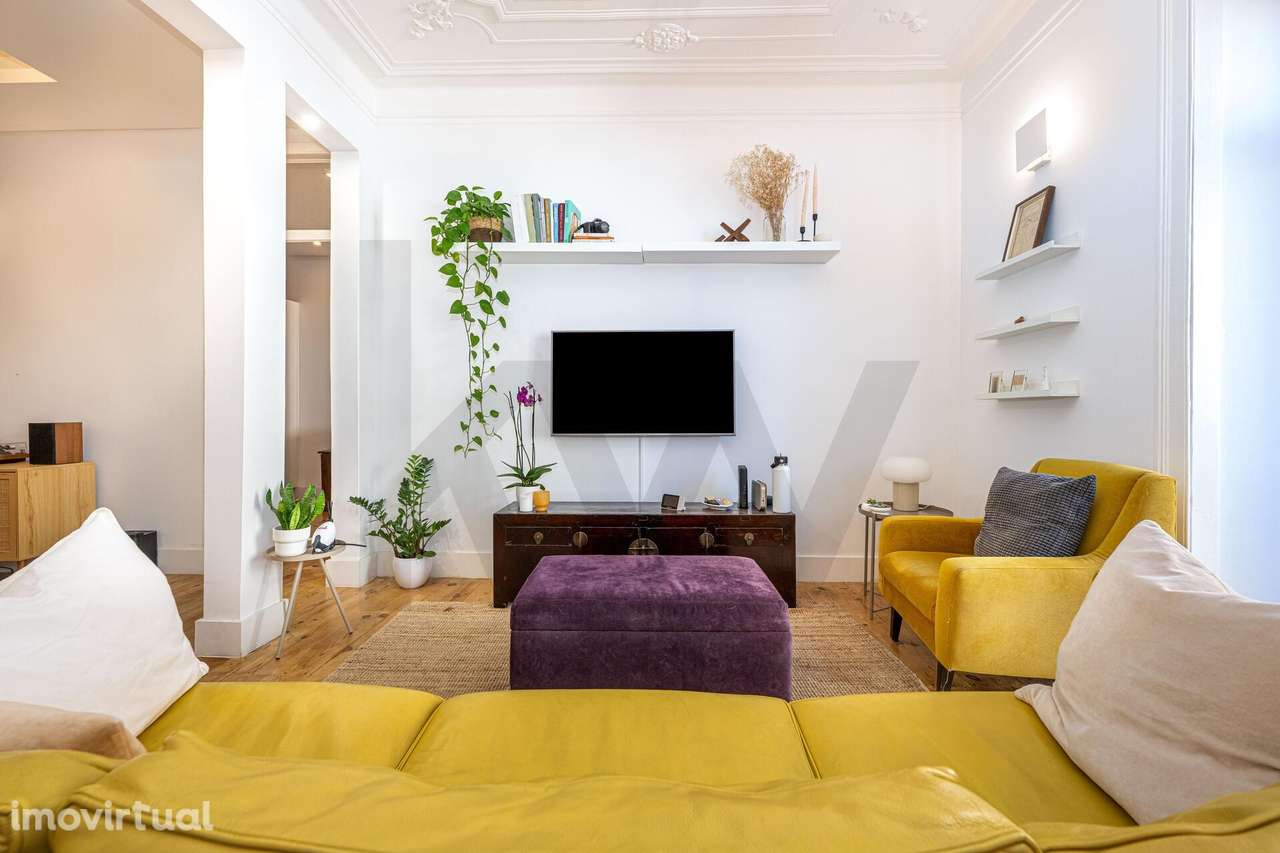 Charmoso apartamento T4 transformado em T2 para arrendar no coração de - Grande imagem: 4/30