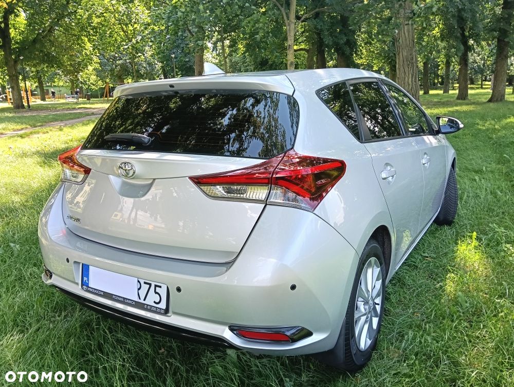 Toyota Auris - 4