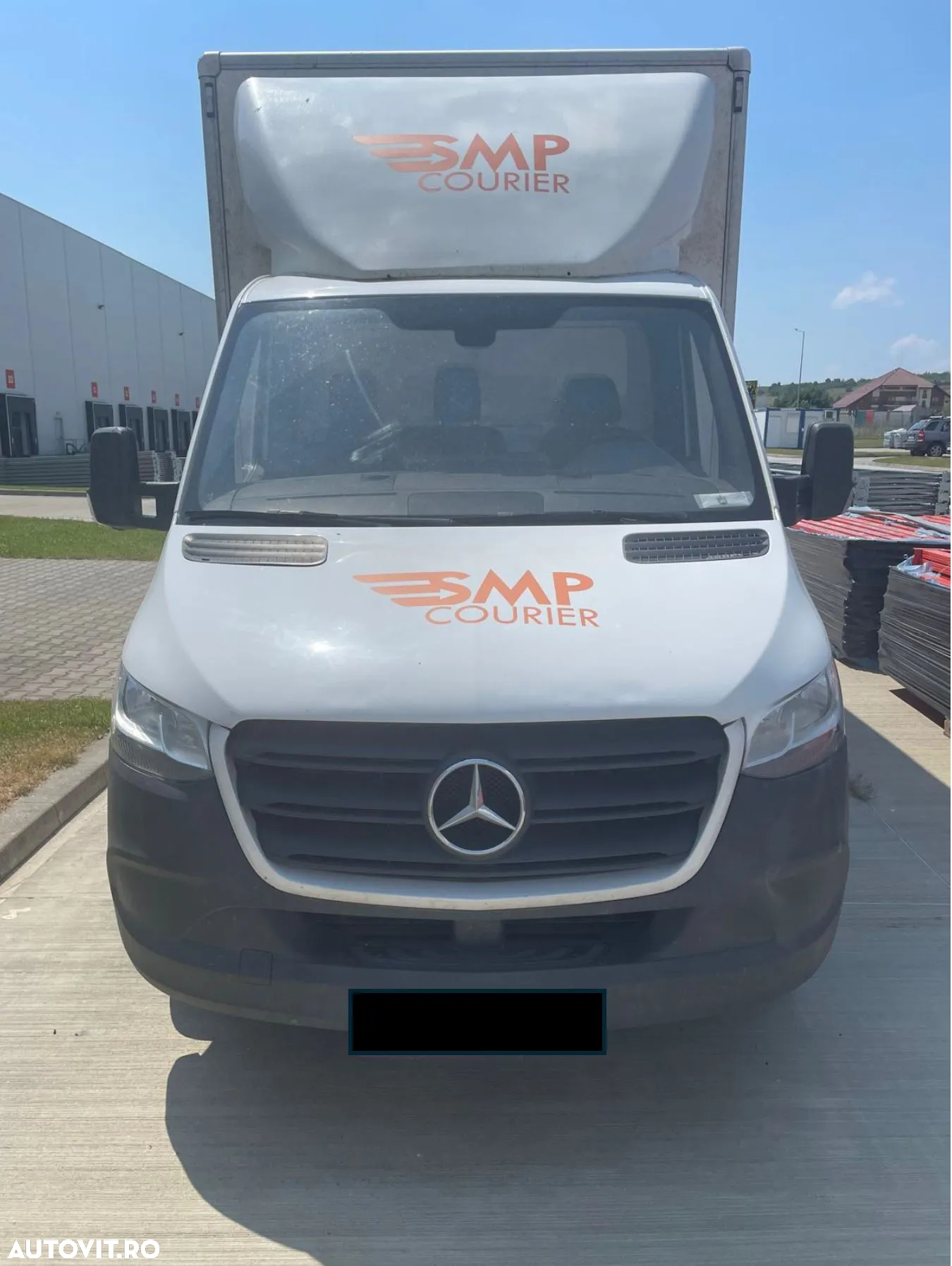 Mercedes-Benz Sprinter - 2