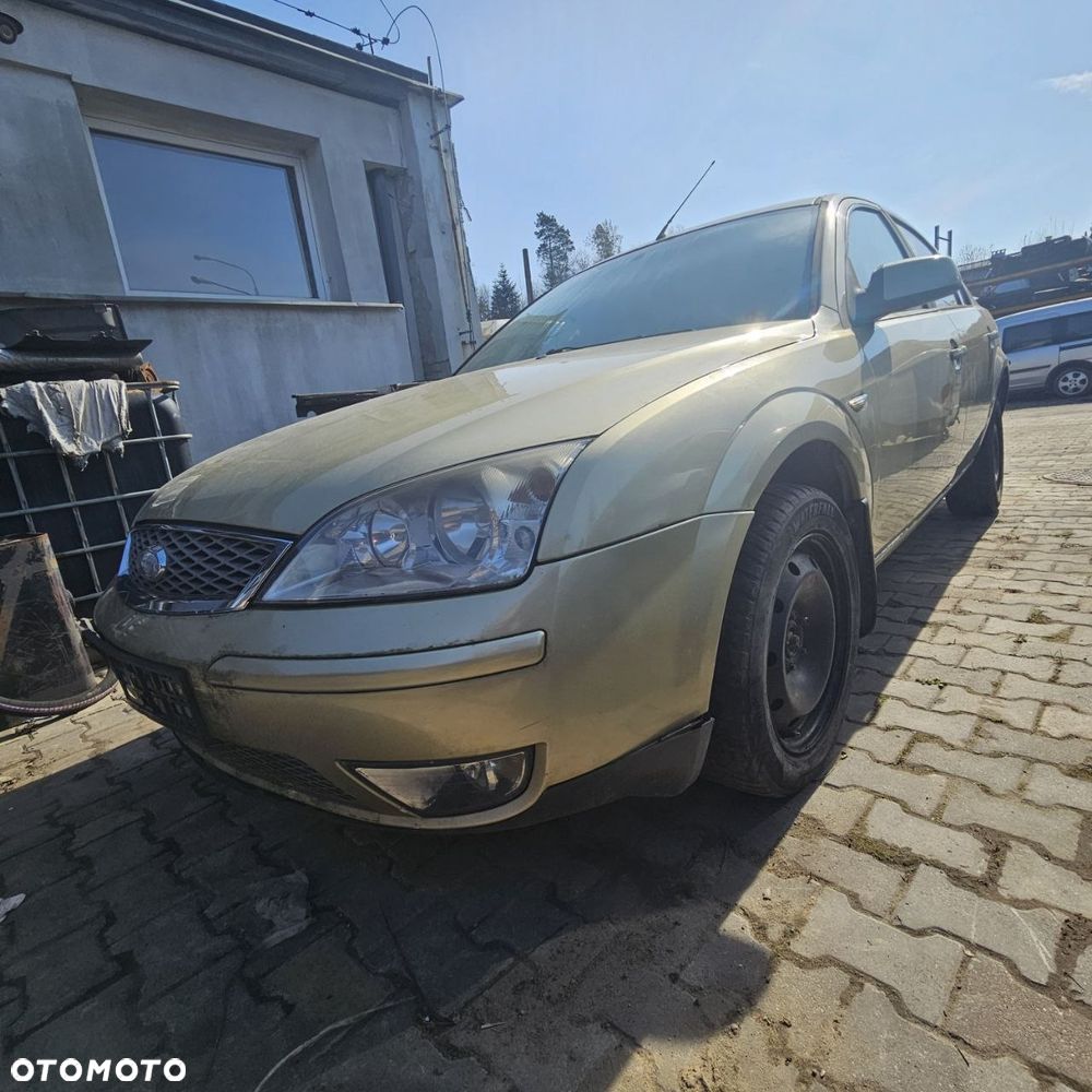 FORD MONDEO hatchback 2006r 2,0 D 85 kW / 116 (kod lak: Y6) pojazd na części: maska, zderzak, drzwi, szyby, lusterka, chłodnica ...