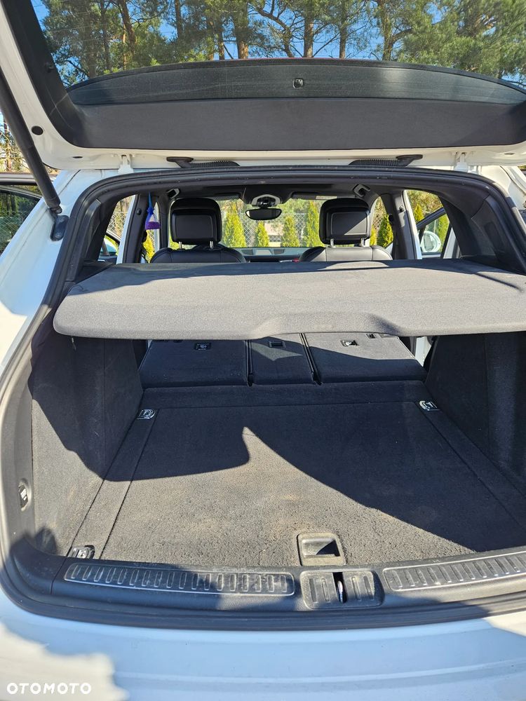 Porsche Macan - 16
