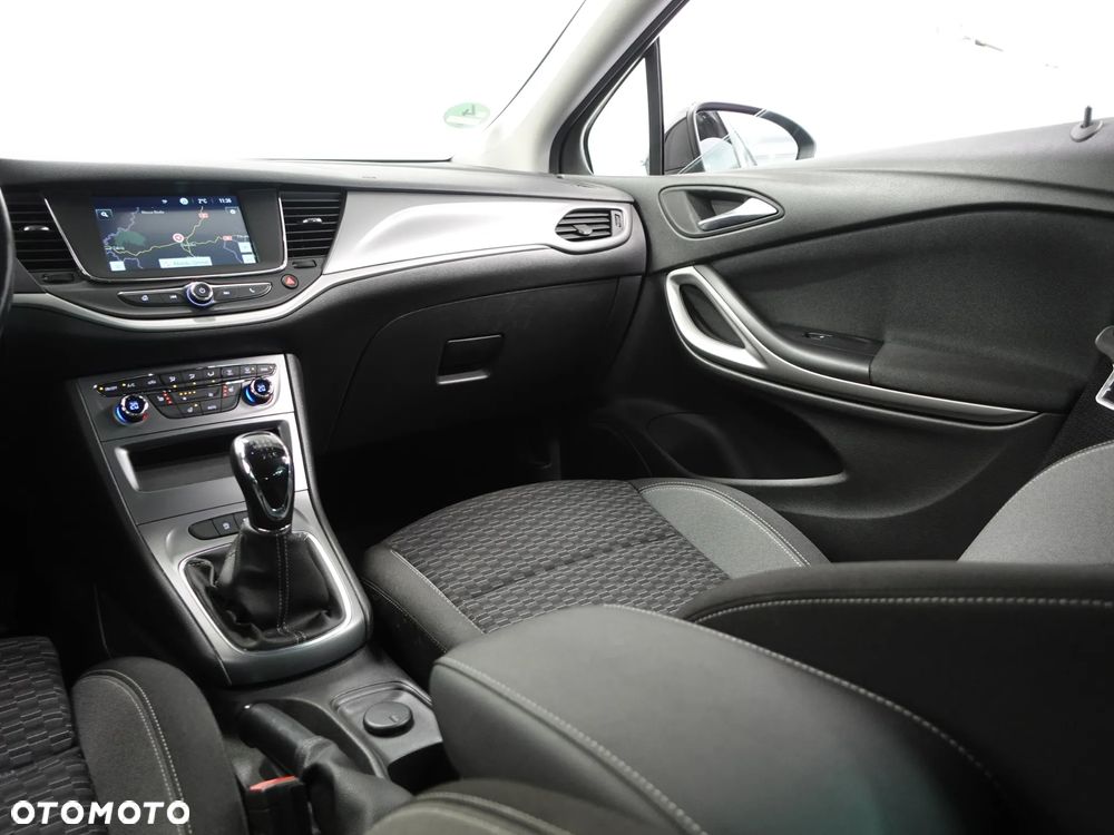 Opel Astra 1.2 Turbo Edition - 35