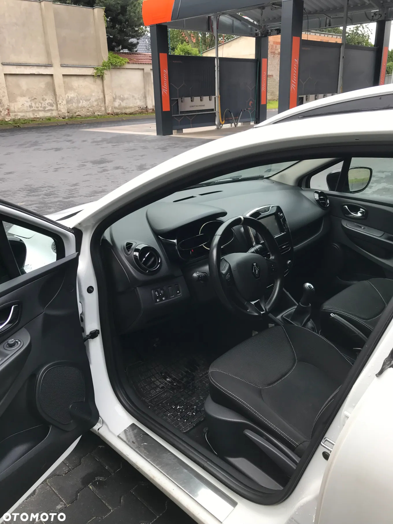 Renault Clio - 7