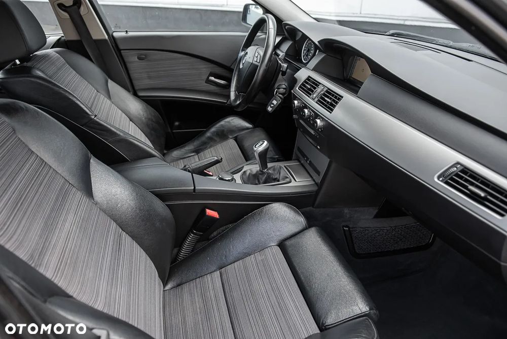 BMW Seria 5 - 30