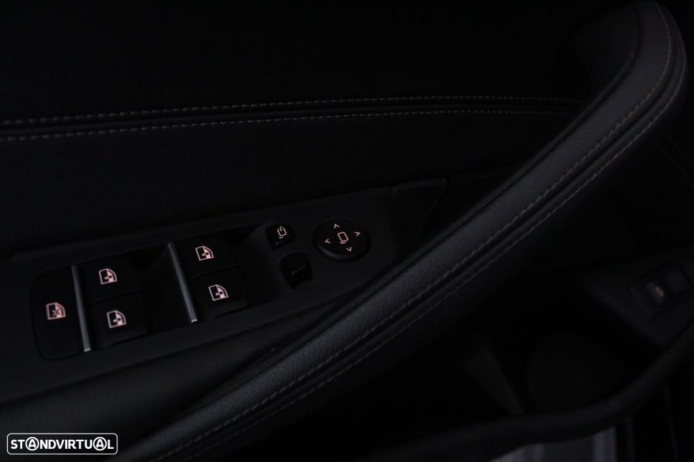 BMW 520 d Pack Desportivo M Auto - 20