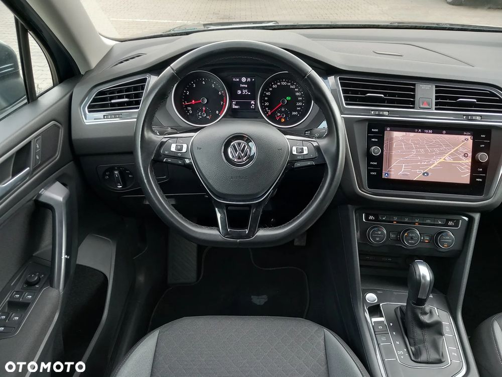 Volkswagen Tiguan ver-1-5-tsi-evo-trendline-dsg-7os - 9