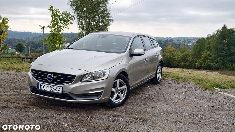 Volvo V60 D2 Momentum - 6