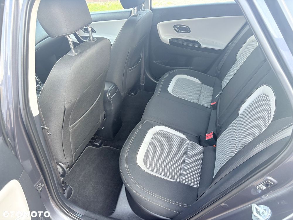 Kia Ceed 1.6 GDI XL - 6
