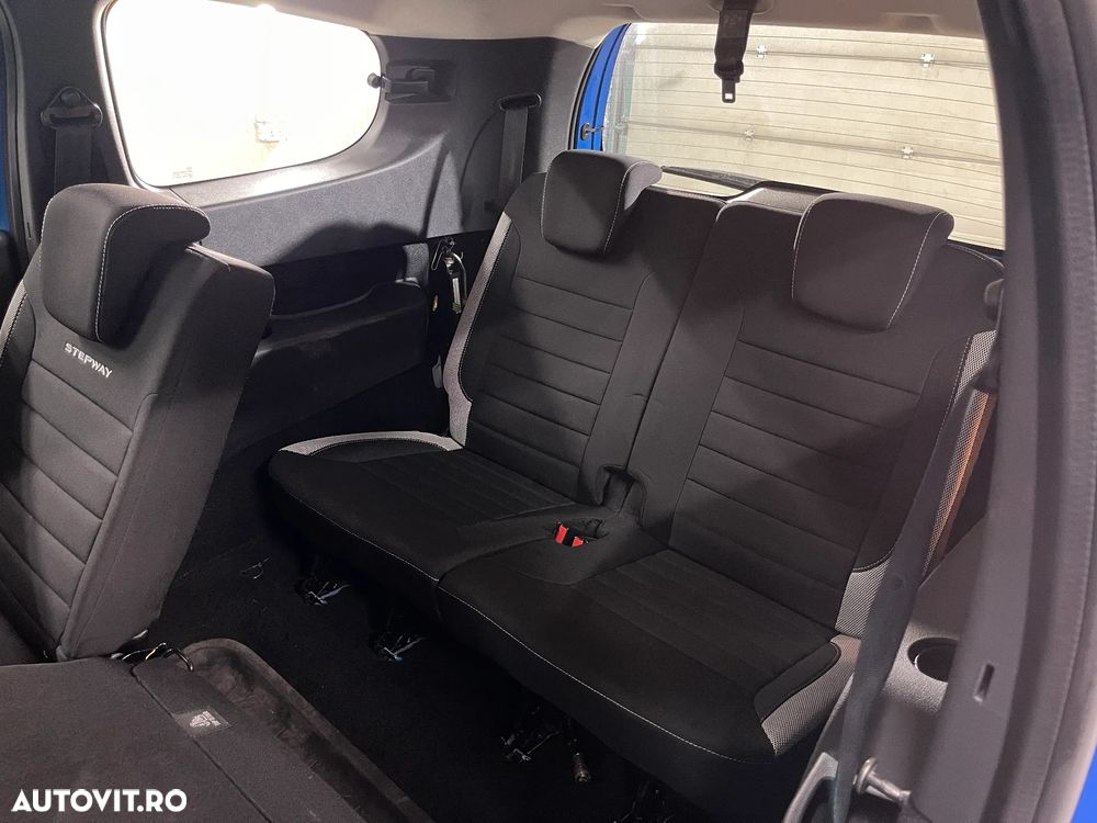 Dacia Lodgy 1.5 Blue dCi Stepway - 12