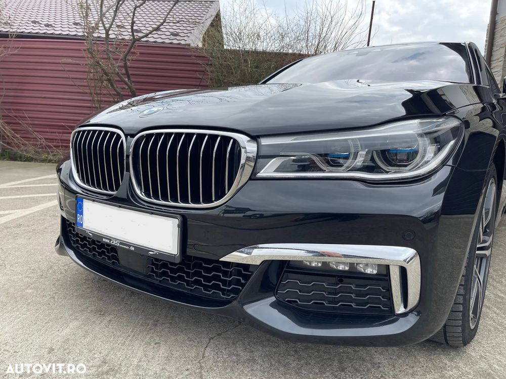 BMW Seria 7 750i xDrive - 9