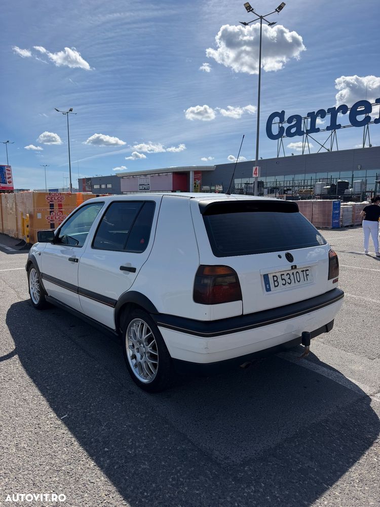 Volkswagen Golf - 4